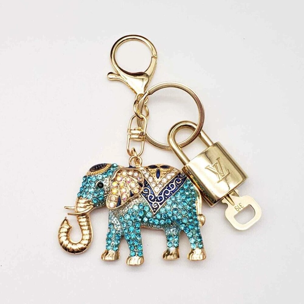 LV Gold Padlock Authentic 🔑 Luxury Bag Charm w/ Unbranded Elephant Keychain
